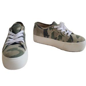Steve Madden Emmi Camo Platform Shoes Women's Sizes